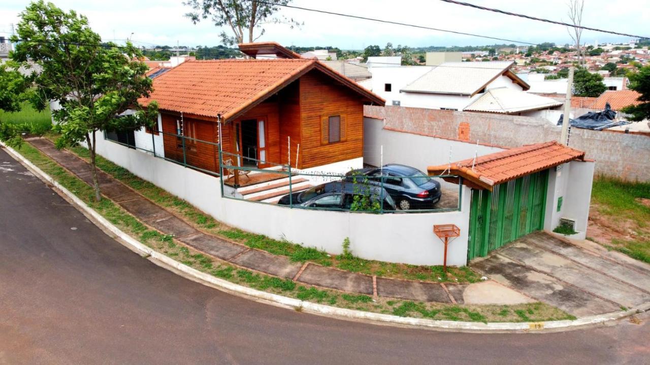 Casa Em Brotas Com Piscina E Churrasqueira Extérieur photo